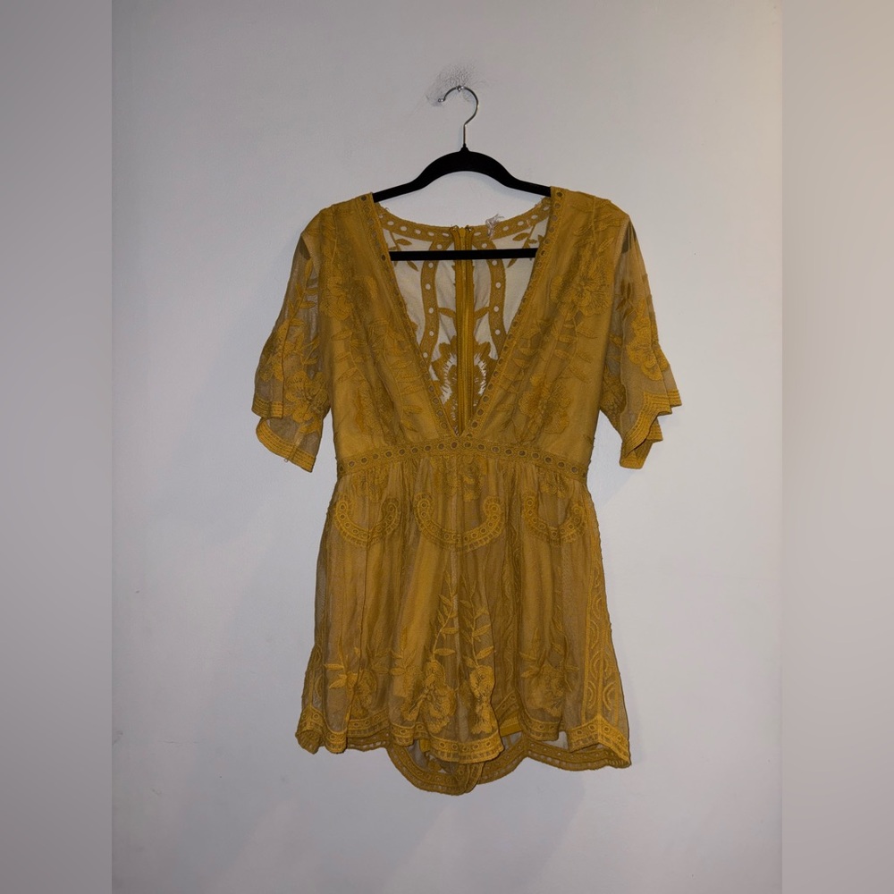 Honey Punch • Lace Romper
